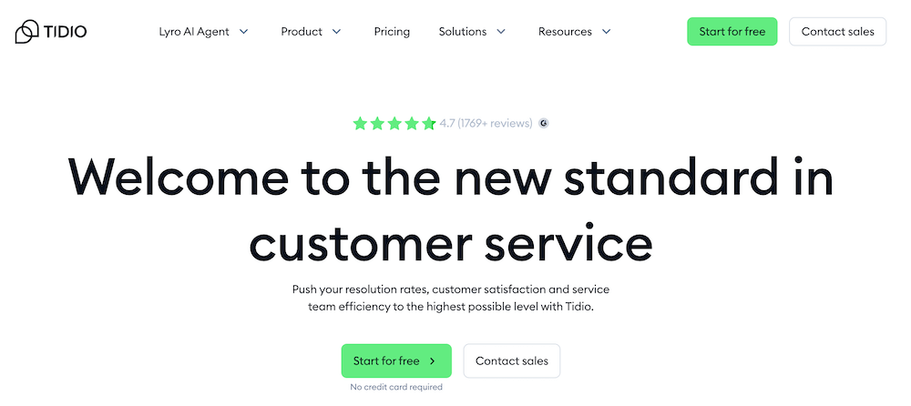 Screenshot of Tidio AI Chatbot Platform’s homepage showing "Welcome to the new standard in customer service" with options to Start for free or Contact sales, plus a 4.7-star rating from over 1,709 reviews.